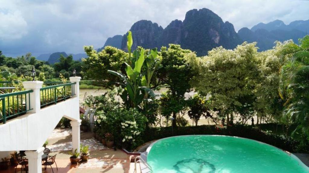 Vansana Hotel Vang Vieng Esterno foto
