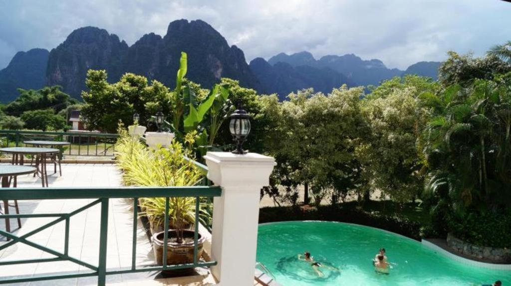 Vansana Hotel Vang Vieng Esterno foto
