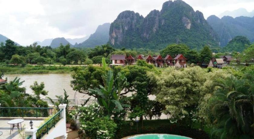 Vansana Hotel Vang Vieng Esterno foto