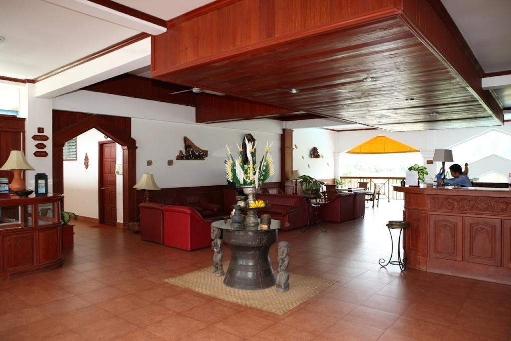 Vansana Hotel Vang Vieng Esterno foto