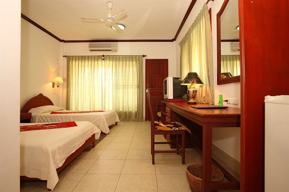 Vansana Hotel Vang Vieng Esterno foto