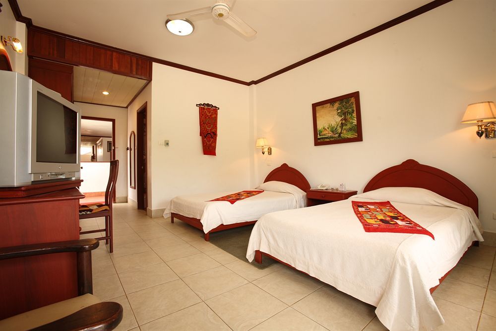 Vansana Hotel Vang Vieng Esterno foto