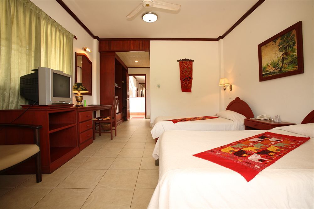 Vansana Hotel Vang Vieng Esterno foto